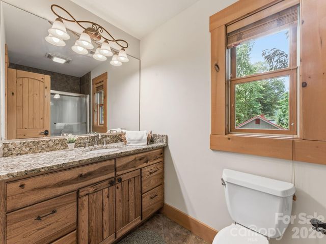 18 Rachels Circle, Maggie Valley, NC 28751