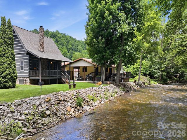 18 Rachels Circle, Maggie Valley, NC 28751
