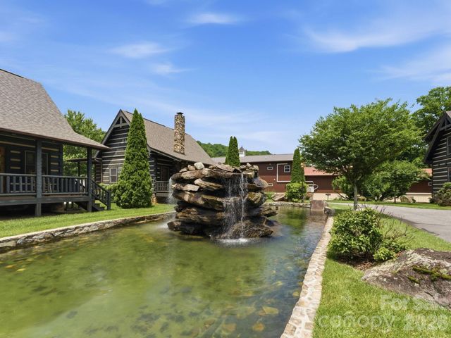 18 Rachels Circle, Maggie Valley, NC 28751