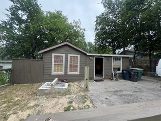 2806 NW Loraine Street, Fort Worth, TX 76106