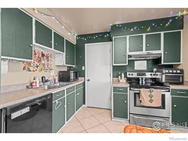 1403 S Coffman Street, Longmont, CO 80501