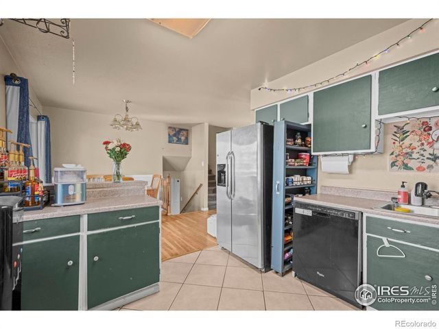 1403 S Coffman Street, Longmont, CO 80501