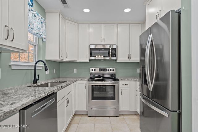 137 NE 4th Street, Oak Island, NC 28465