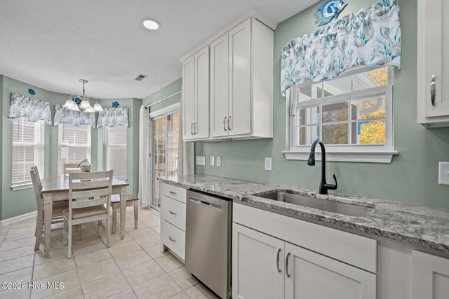 137 NE 4th Street, Oak Island, NC 28465