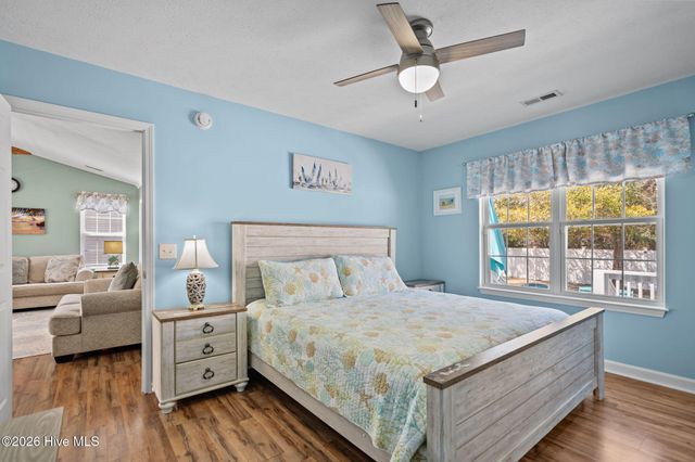 137 NE 4th Street, Oak Island, NC 28465