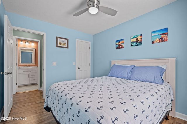 137 NE 4th Street, Oak Island, NC 28465