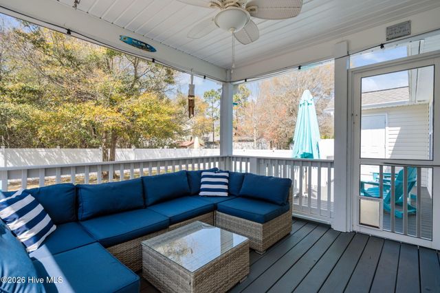 137 NE 4th Street, Oak Island, NC 28465