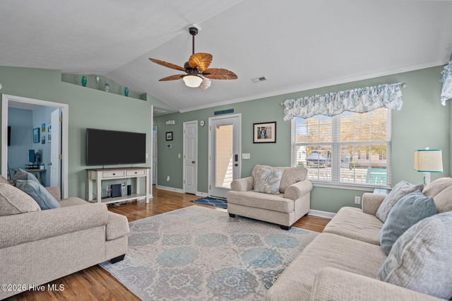 137 NE 4th Street, Oak Island, NC 28465