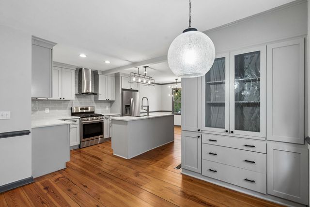 102 Beaufain Street B, Charleston, SC 29401