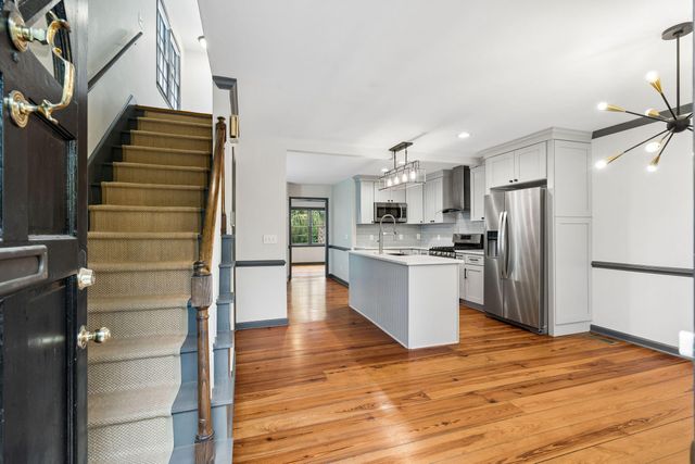 102 Beaufain Street B, Charleston, SC 29401