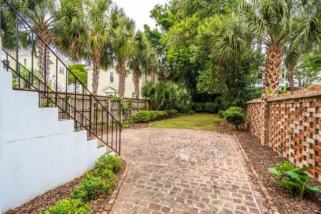 102 Beaufain Street B, Charleston, SC 29401