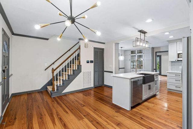 102 Beaufain Street B, Charleston, SC 29401