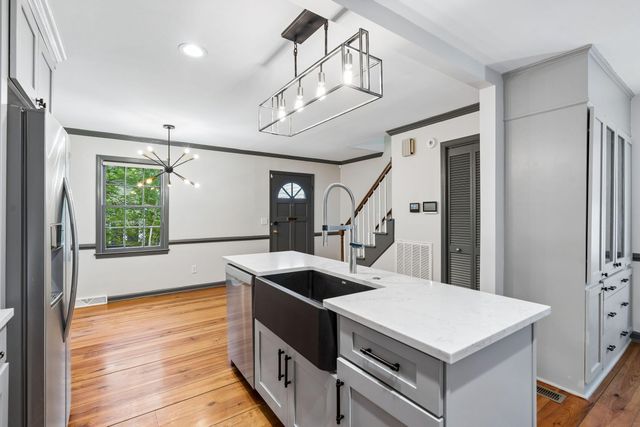 102 Beaufain Street B, Charleston, SC 29401