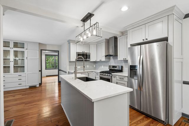102 Beaufain Street B, Charleston, SC 29401