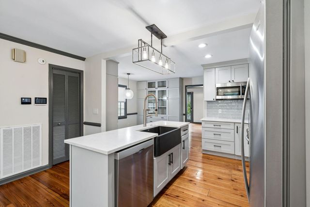 102 Beaufain Street B, Charleston, SC 29401