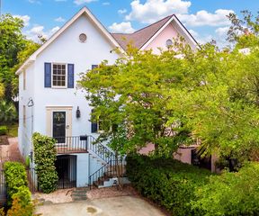 102 Beaufain Street B, Charleston, SC 29401