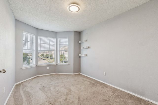 5724 Giddyup Lane, Fort Worth, TX 76179