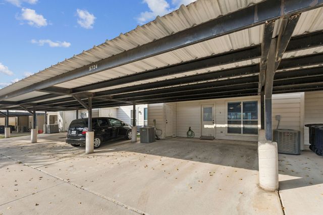 5724 Giddyup Lane, Fort Worth, TX 76179