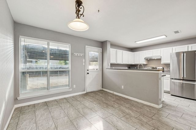 5724 Giddyup Lane, Fort Worth, TX 76179