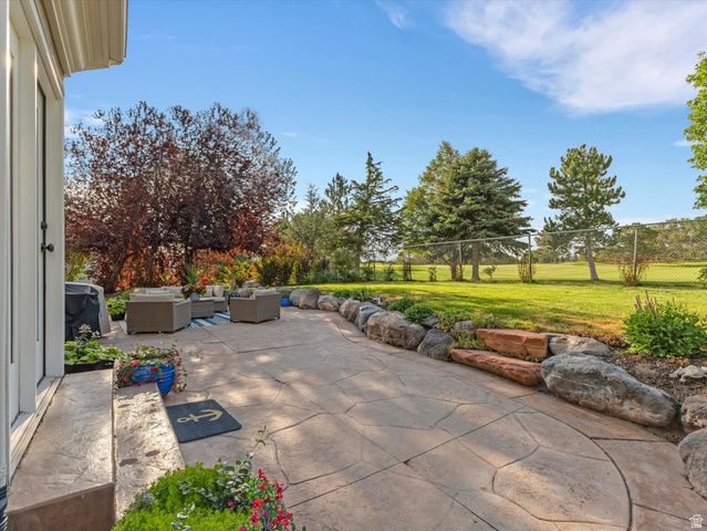 2185 E CATANIA DR, Draper, UT 84020