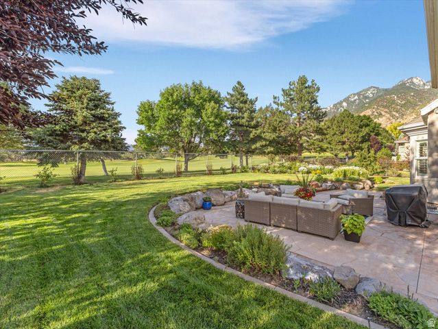 2185 E CATANIA DR, Draper, UT 84020