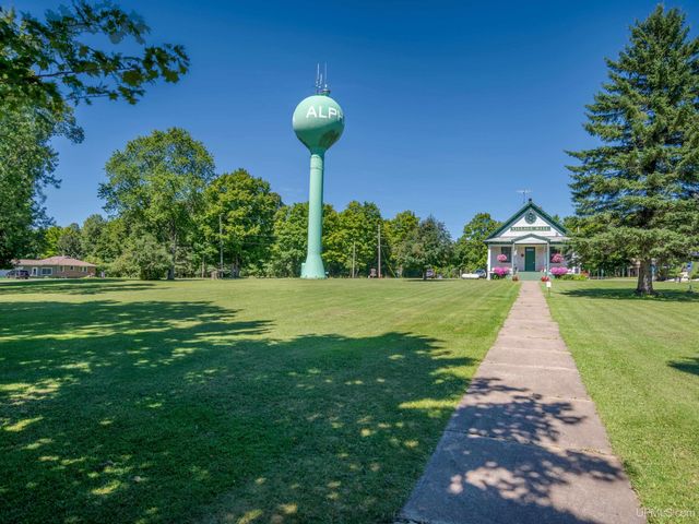 514 Main Street, Alpha, MI 49902
