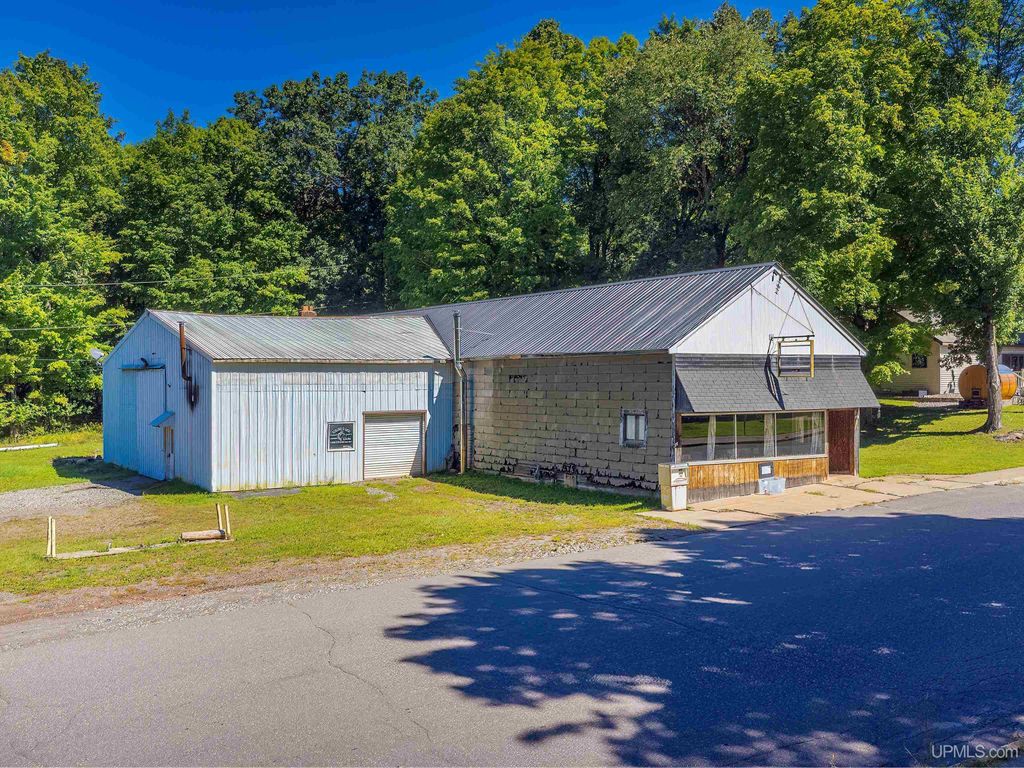 514 Main Street, Alpha, MI 49902