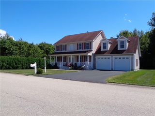 9 Gray Coach Lane E, Cranston, RI 02921