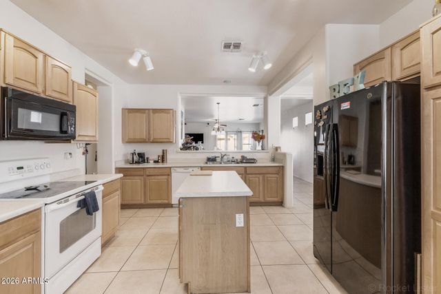 5340 W CARSON Road, Laveen, AZ 85339