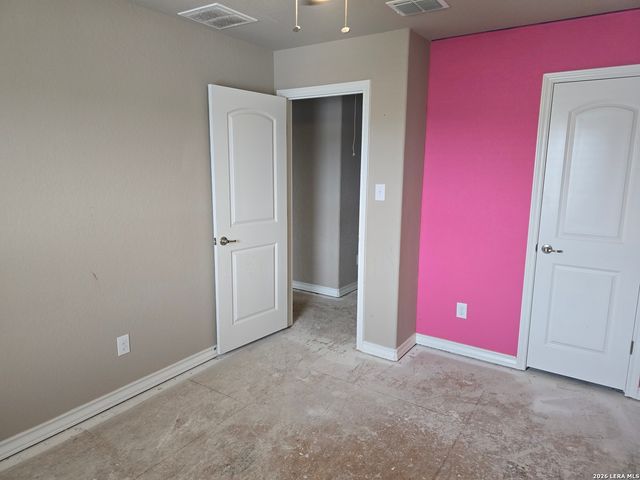 157 Fawn Trace, San Antonio, TX 78253