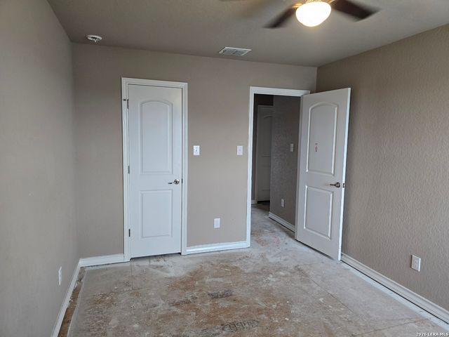 157 Fawn Trace, San Antonio, TX 78253