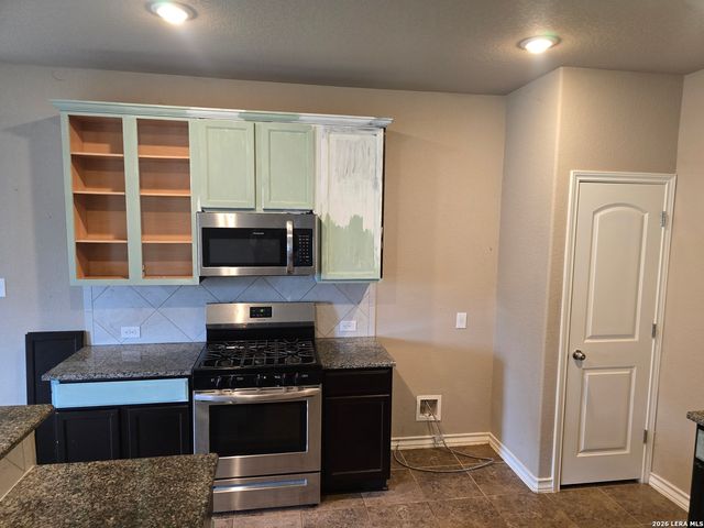 157 Fawn Trace, San Antonio, TX 78253