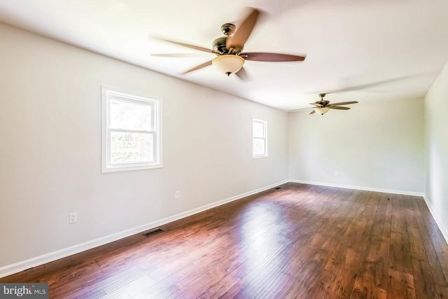 9206 PEABODY ST, Manassas, VA 20110