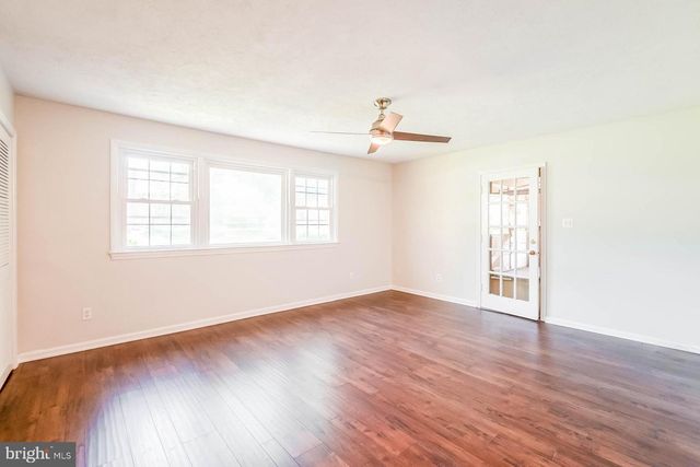 9206 PEABODY ST, Manassas, VA 20110