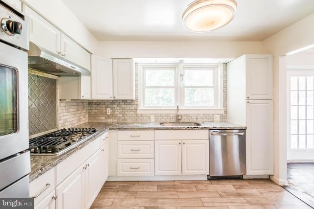 9206 PEABODY ST, Manassas, VA 20110