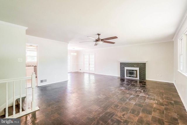 9206 PEABODY ST, Manassas, VA 20110