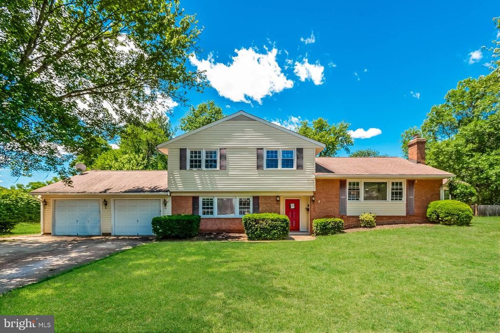 9206 PEABODY ST, Manassas, VA 20110