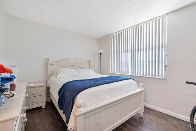 250 Jacaranda Drive 308, Plantation, FL 33324