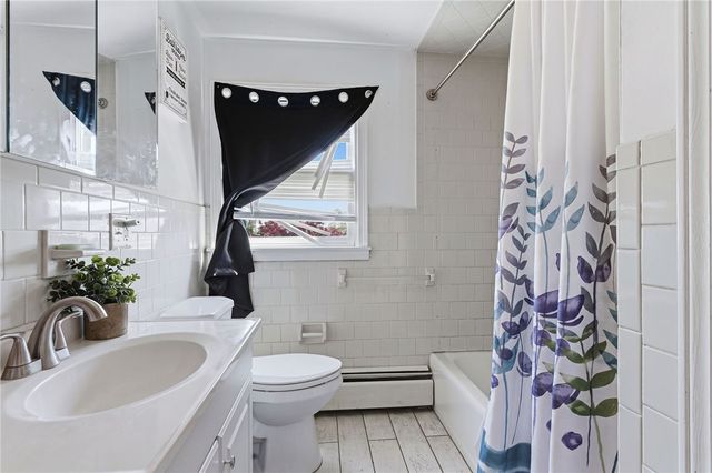 4 Rosemont Avenue, Johnston, RI 02919