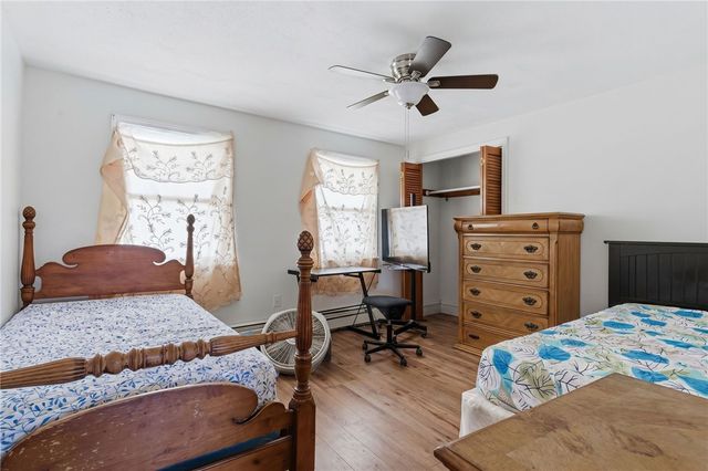 4 Rosemont Avenue, Johnston, RI 02919
