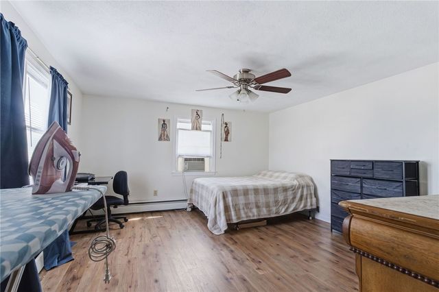 4 Rosemont Avenue, Johnston, RI 02919