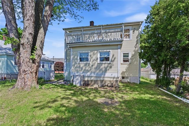 4 Rosemont Avenue, Johnston, RI 02919