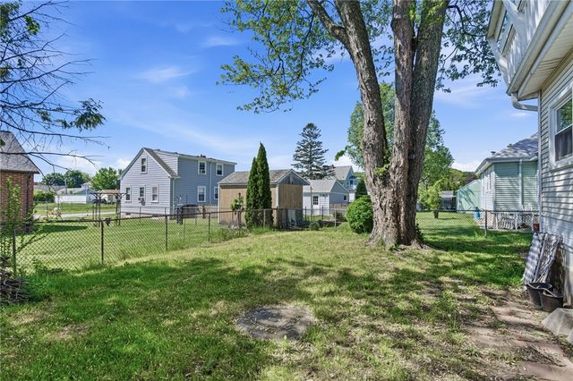 4 Rosemont Avenue, Johnston, RI 02919