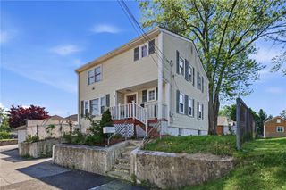 4 Rosemont Avenue, Johnston, RI 02919