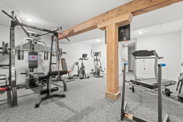 110 Central Avenue 104, Holland, MI 49423