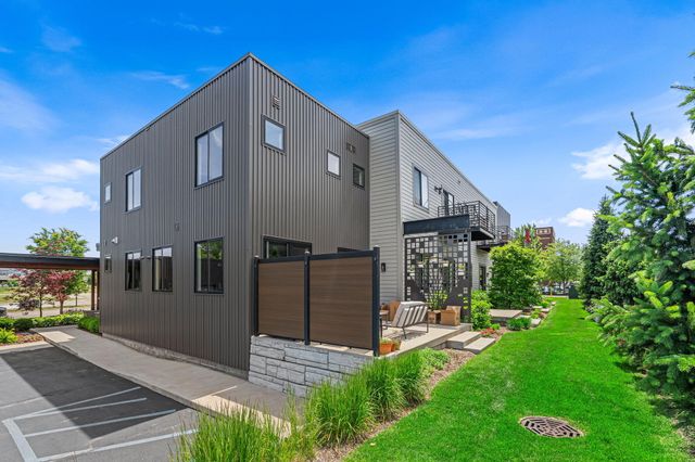 110 Central Avenue 104, Holland, MI 49423