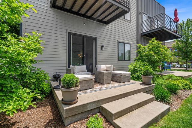 110 Central Avenue 104, Holland, MI 49423