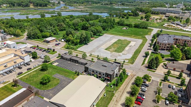 110 Central Avenue 104, Holland, MI 49423