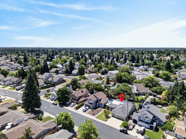 2237 Americana Dr, Roseville, CA 95747