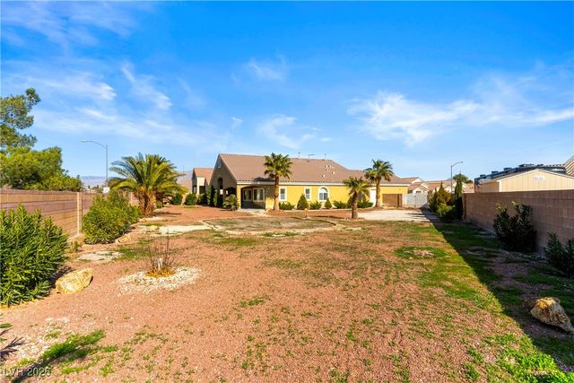 5917 Coral Flat Street, North Las Vegas, NV 89031